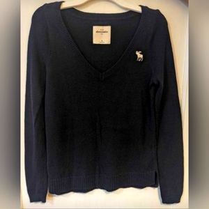 Abercrombie Youth Girls Navy Blue V-Neck Long Sleeves Pullover Sweater. Size M
